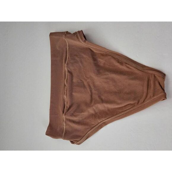 Skims hi cut panty Nwt - Picture 6 of 8